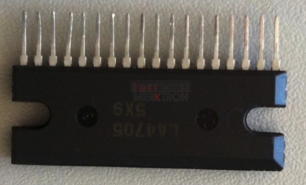 00562601  C. INTEG. LA4705 ROLAND (POWER AMP)