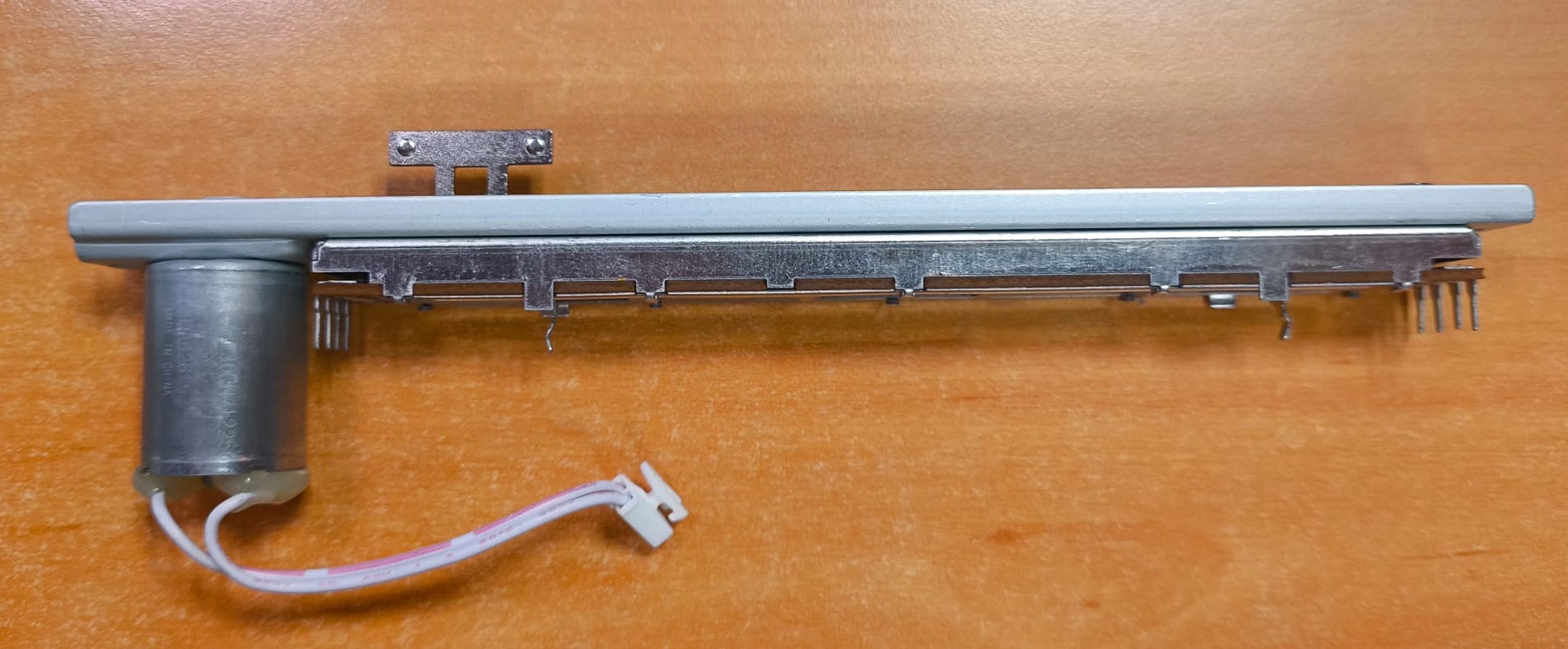 664475  FADDER/MOTOR X32 V2