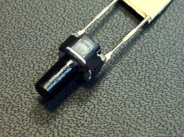 777KG374000600  PULSADOR SWITCH EVQ-11A09K KORG