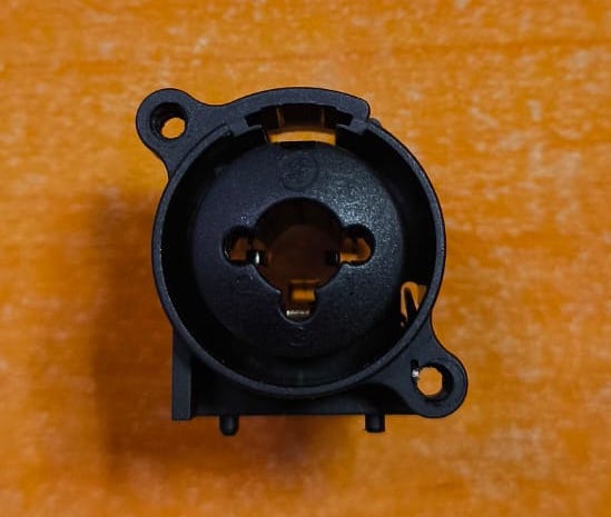 THUMP212/3  BASE ENTRADA XLR/JACK MACKIE THUMP 212/215